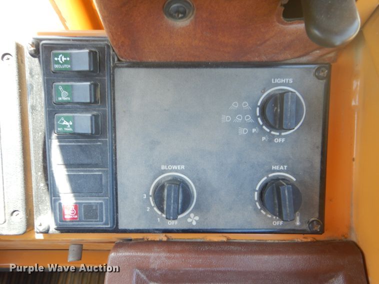 image for item FT9328 1995 Case 621B wheel loader