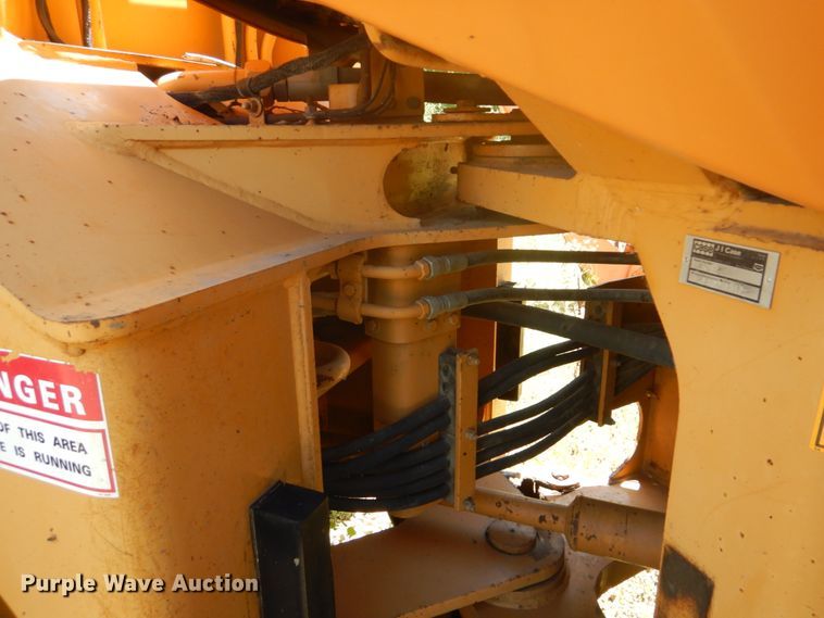 image for item FT9328 1995 Case 621B wheel loader