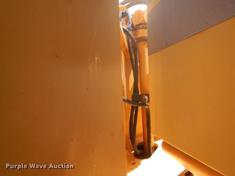 image for item FT9328 1995 Case 621B wheel loader