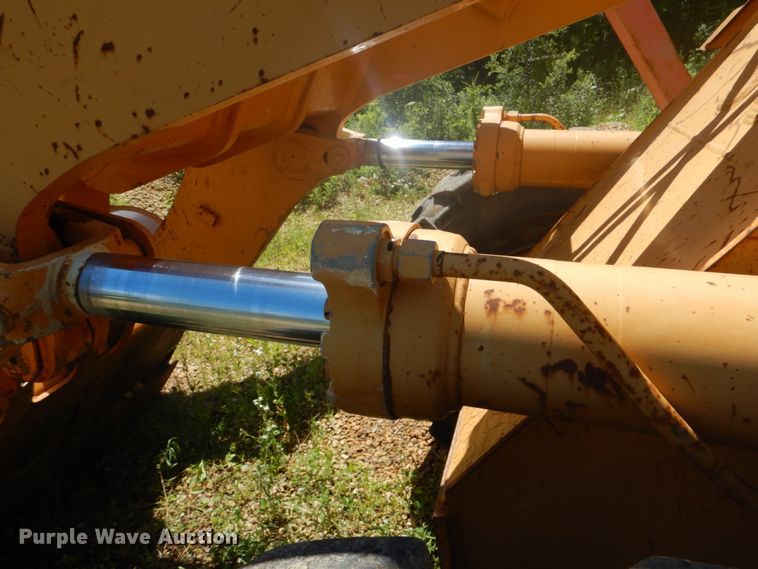 image for item FT9328 1995 Case 621B wheel loader