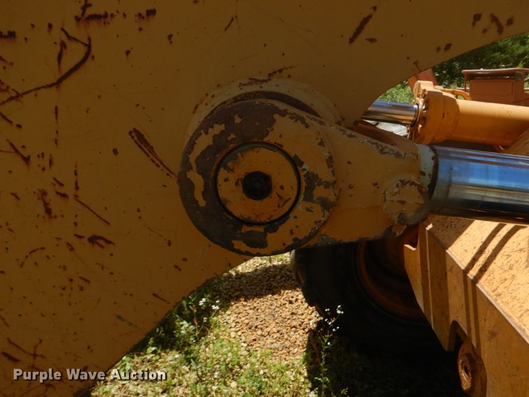 image for item FT9328 1995 Case 621B wheel loader