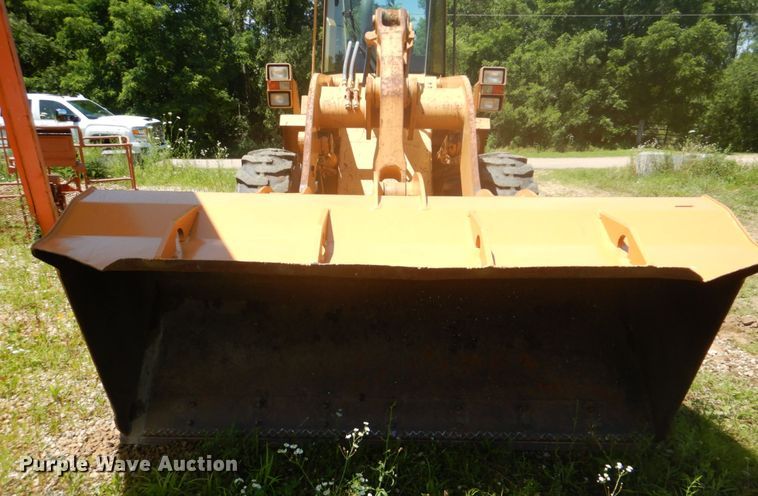 image for item FT9328 1995 Case 621B wheel loader