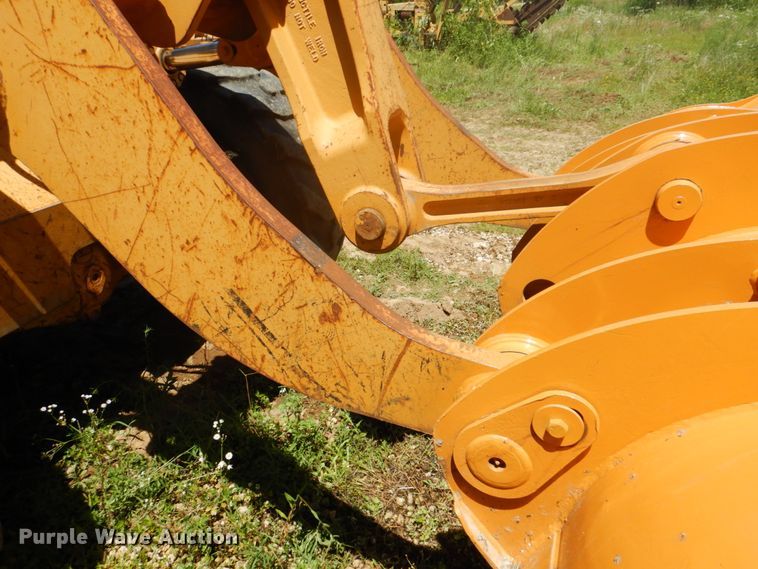 image for item FT9328 1995 Case 621B wheel loader