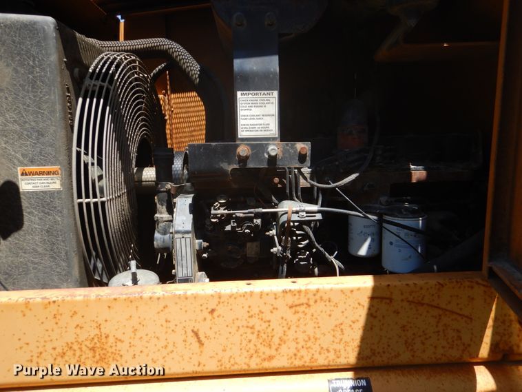 image for item FT9328 1995 Case 621B wheel loader