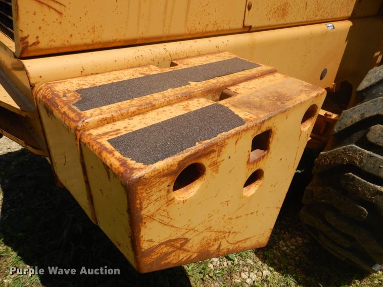 image for item FT9328 1995 Case 621B wheel loader