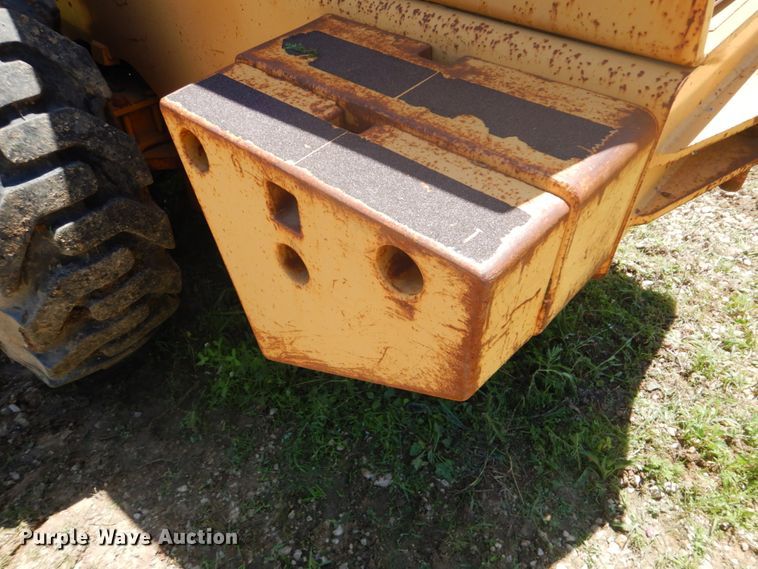 image for item FT9328 1995 Case 621B wheel loader