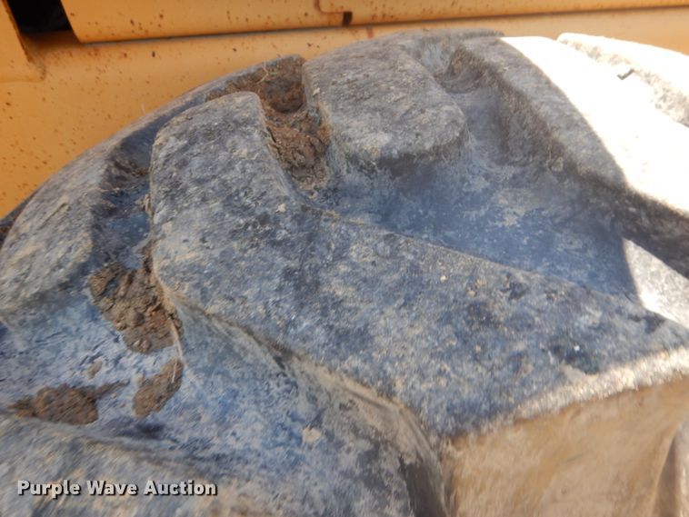 image for item FT9328 1995 Case 621B wheel loader