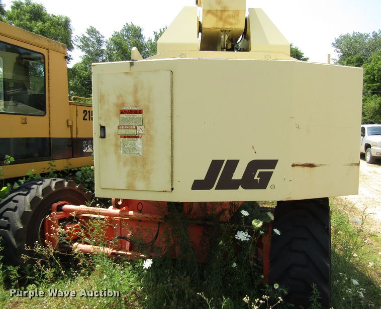 image for item FT9329 1998 JLG 120HZ boom lift