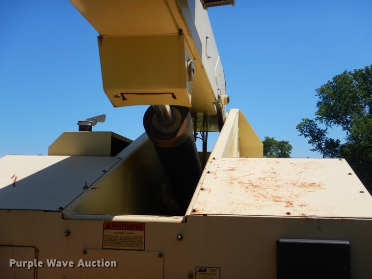 image for item FT9329 1998 JLG 120HZ boom lift