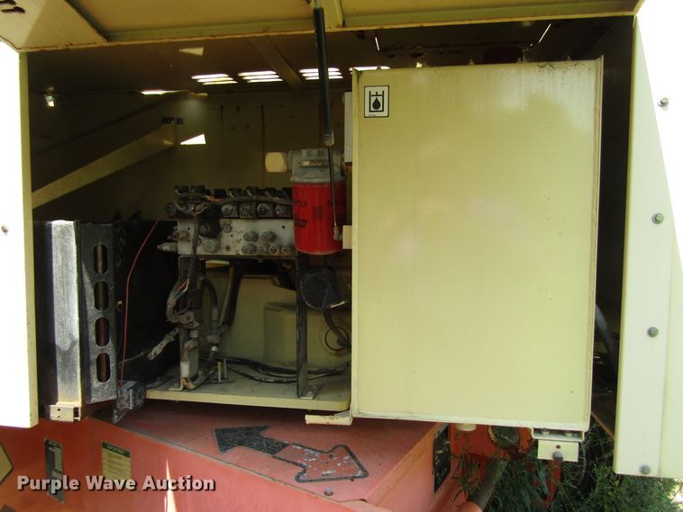 image for item FT9329 1998 JLG 120HZ boom lift