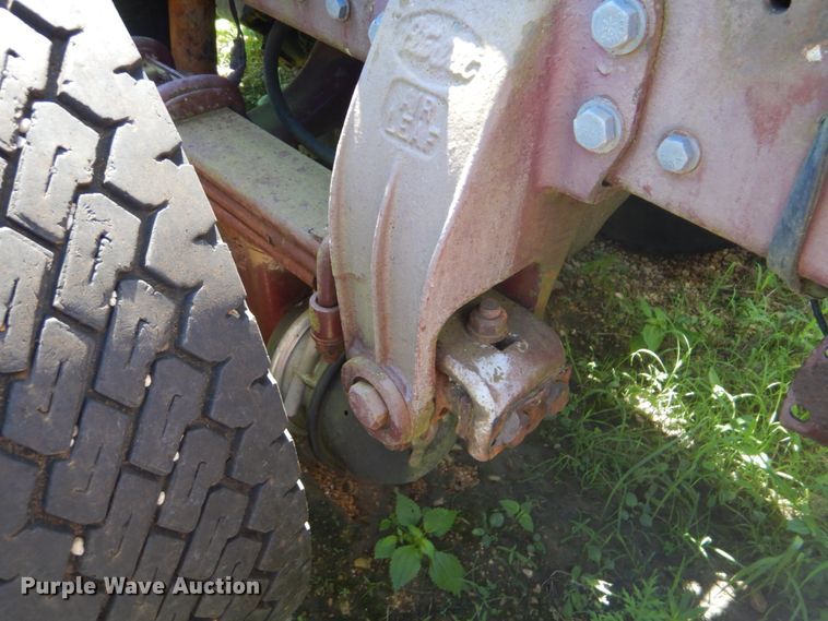 image for item FT9331 1975 Peterbilt semi truck