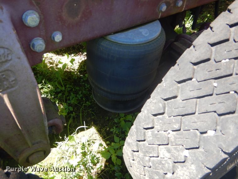 image for item FT9331 1975 Peterbilt semi truck