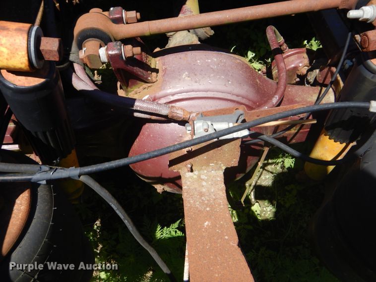 image for item FT9331 1975 Peterbilt semi truck