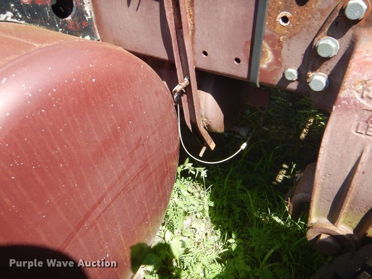 image for item FT9331 1975 Peterbilt semi truck