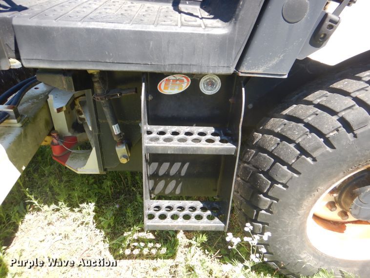 image for item FT9334 2005 Ingersoll Rand SD-70D TF single drum roller