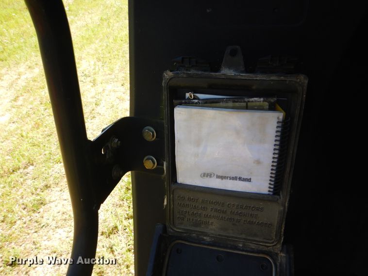 image for item FT9334 2005 Ingersoll Rand SD-70D TF single drum roller