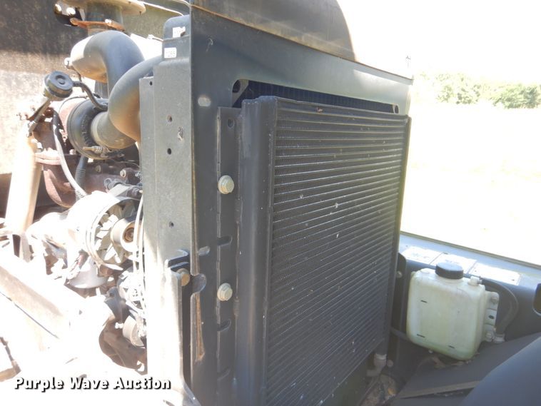 image for item FT9334 2005 Ingersoll Rand SD-70D TF single drum roller