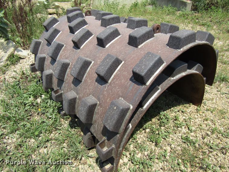 image for item FT9334 2005 Ingersoll Rand SD-70D TF single drum roller