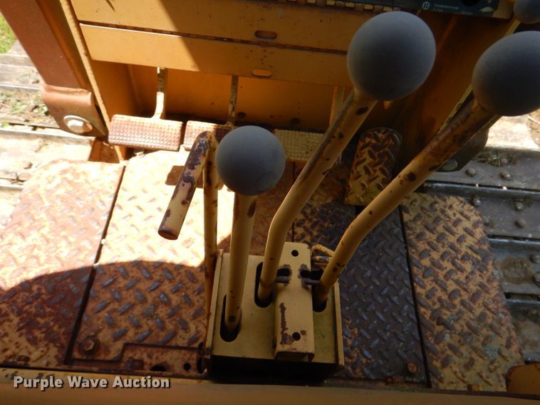 image for item FT9336 1991 Case 550 dozer