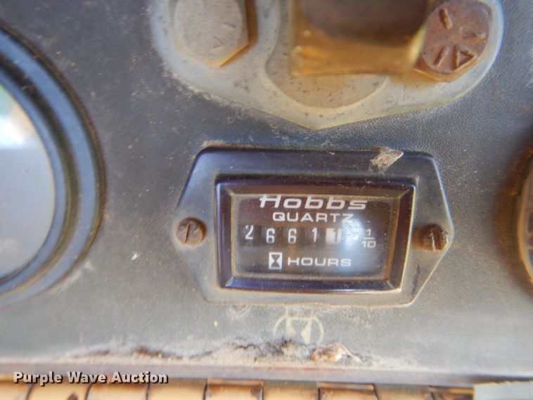 image for item FT9336 1991 Case 550 dozer