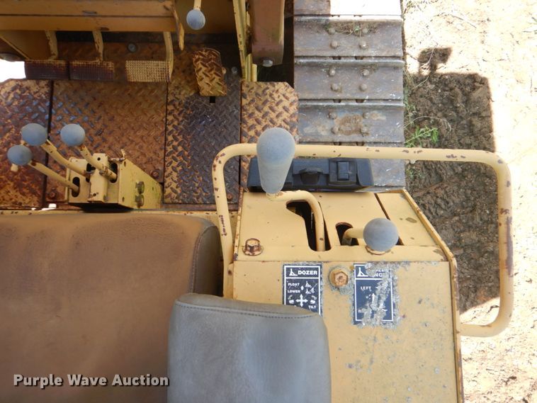 image for item FT9336 1991 Case 550 dozer