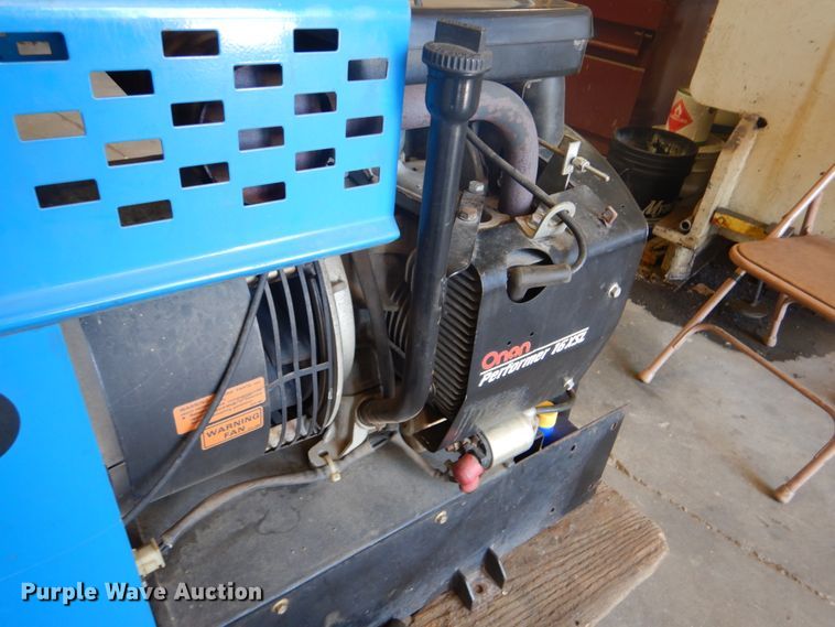 image for item FT9339 Miller Bobcat 225G CC/CV AC/DC welder/generator