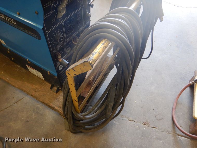 image for item FT9339 Miller Bobcat 225G CC/CV AC/DC welder/generator