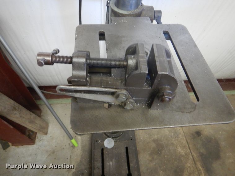 Delta 14070 drill press in Clinton, IA Item FT9348 sold Purple Wave