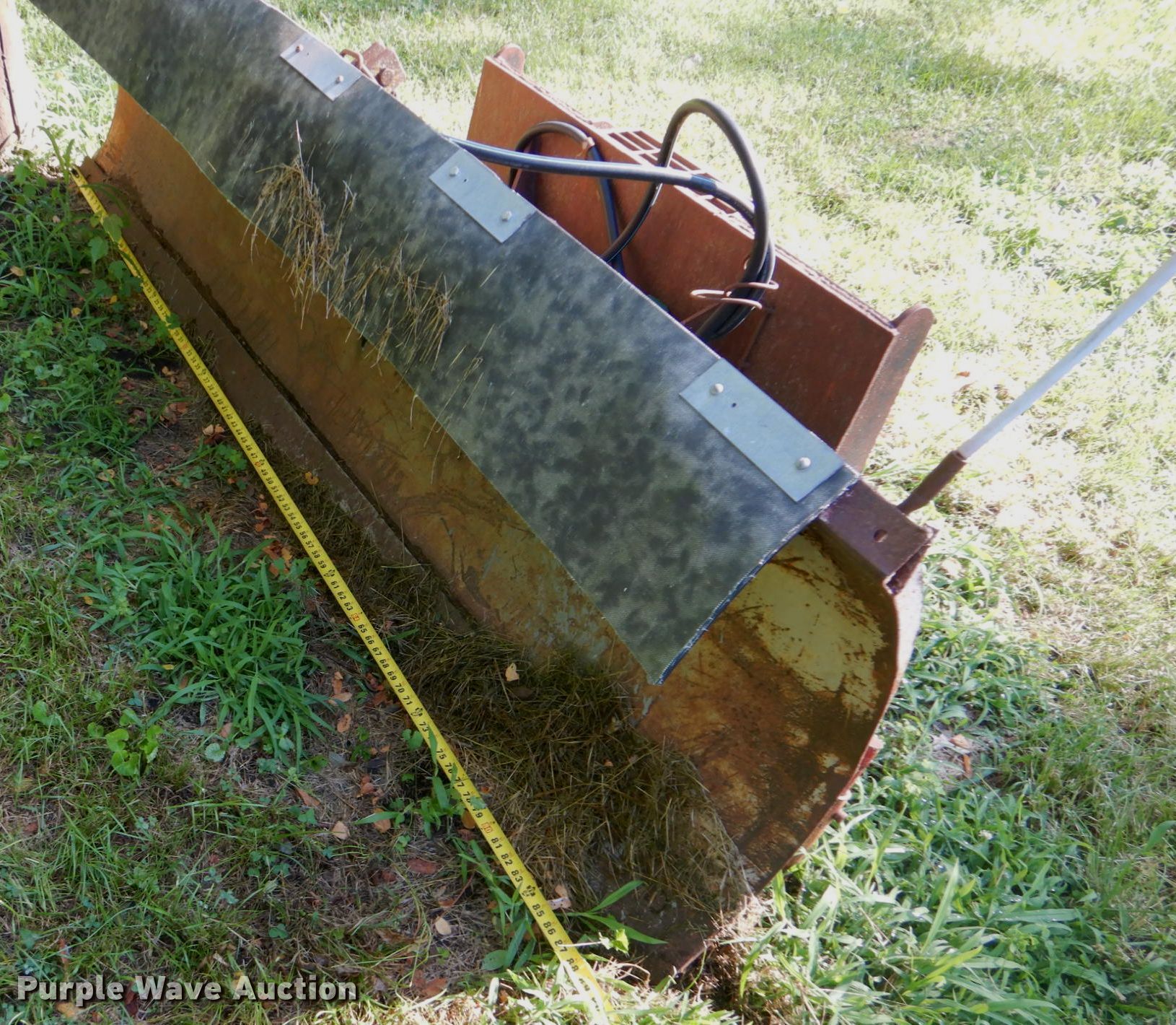 90"W skid steer snow plow in Clinton, IA Item FT9326 sold Purple Wave