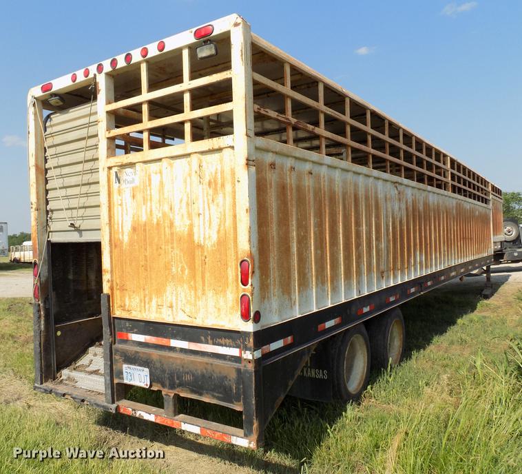 image for item DB9553 2000 Neville Built livestock trailer