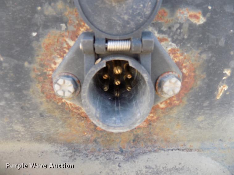 image for item DB9553 2000 Neville Built livestock trailer