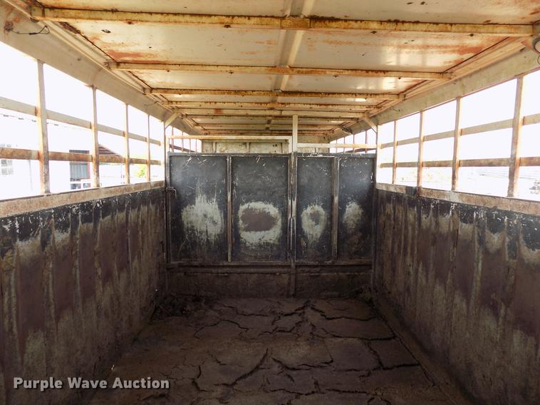 image for item DB9553 2000 Neville Built livestock trailer