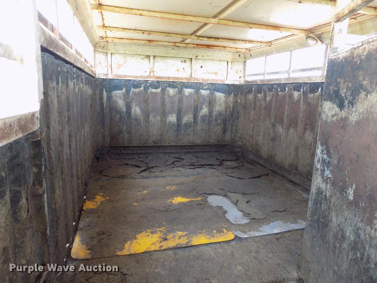 image for item DB9553 2000 Neville Built livestock trailer