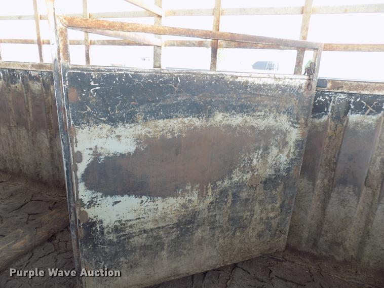 image for item DB9553 2000 Neville Built livestock trailer