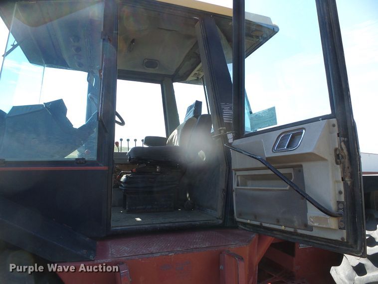 image for item DC5050 1988 Versatile 846 4WD tractor