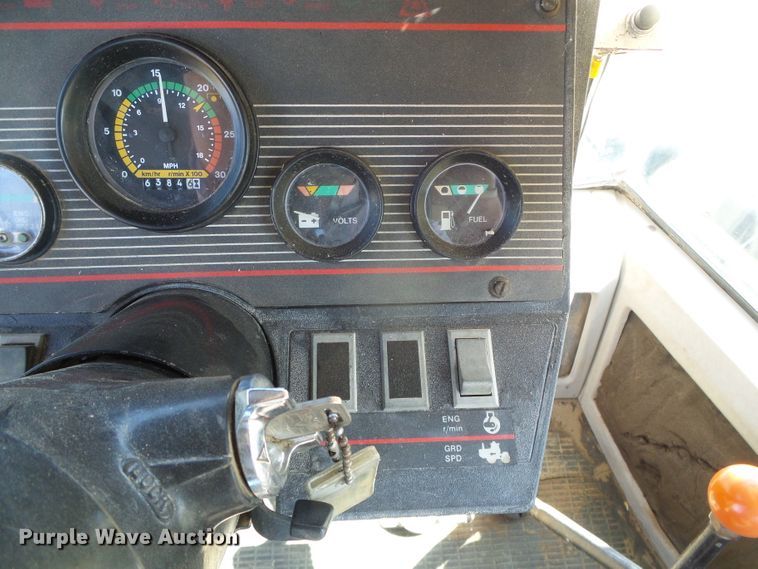 image for item DC5050 1988 Versatile 846 4WD tractor