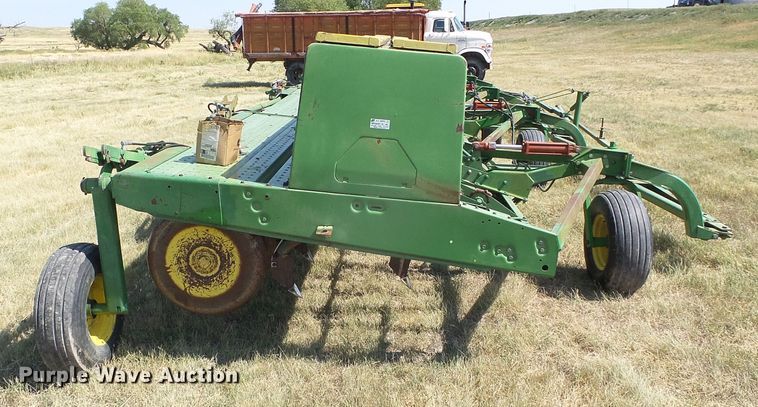 image for item DC5051 John Deere 9300 hoe grain drill