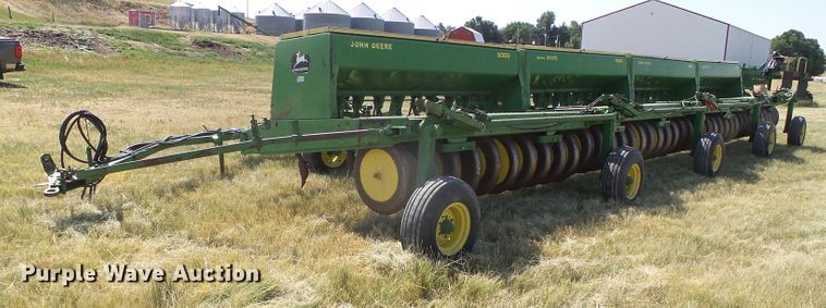 image for item DC5051 John Deere 9300 hoe grain drill
