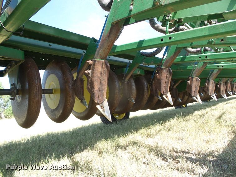 image for item DC5051 John Deere 9300 hoe grain drill