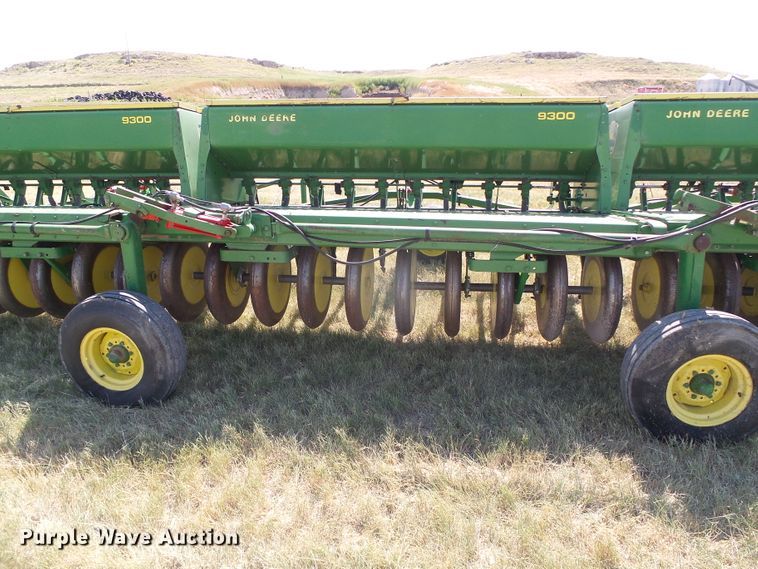 image for item DC5051 John Deere 9300 hoe grain drill
