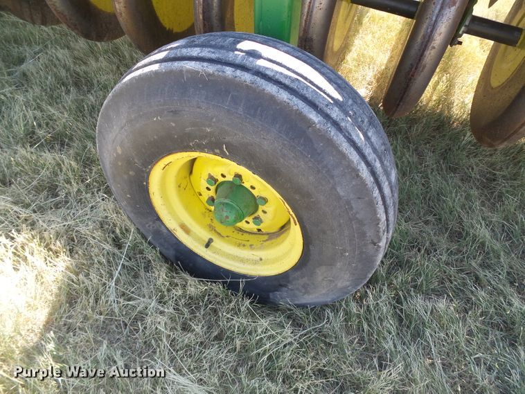 image for item DC5051 John Deere 9300 hoe grain drill