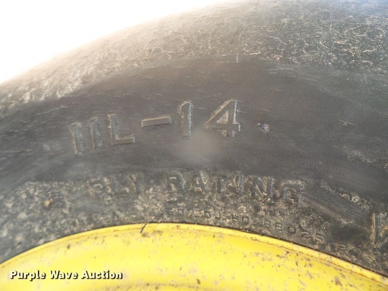 image for item DC5051 John Deere 9300 hoe grain drill