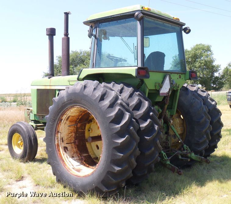 image for item DD6041 1973 John Deere 4430 tractor