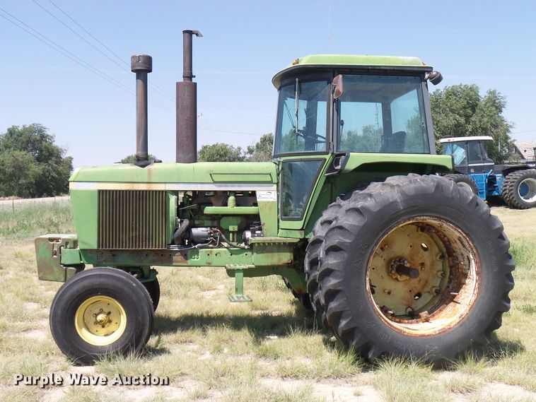 image for item DD6041 1973 John Deere 4430 tractor