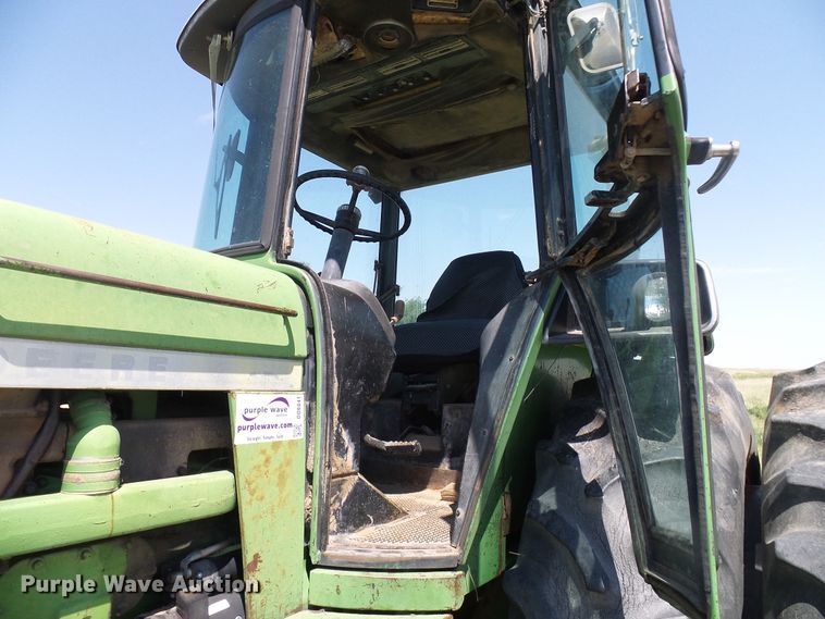 image for item DD6041 1973 John Deere 4430 tractor