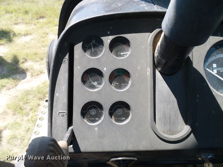 image for item DD6041 1973 John Deere 4430 tractor