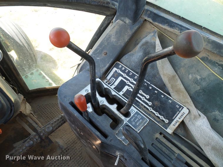 image for item DD6041 1973 John Deere 4430 tractor