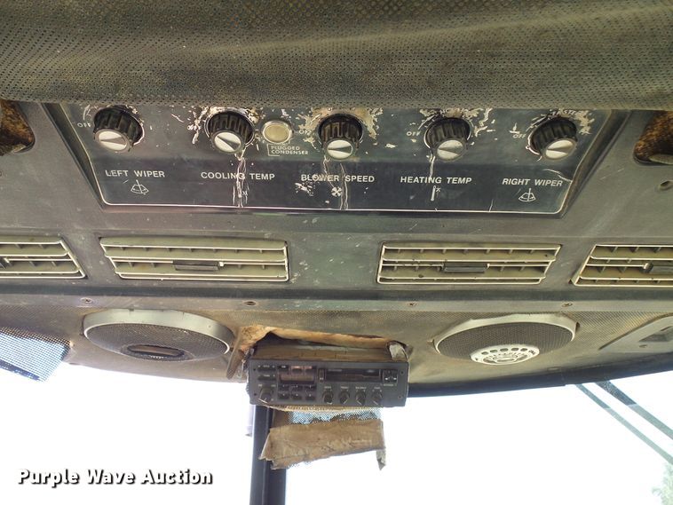 image for item DD6041 1973 John Deere 4430 tractor