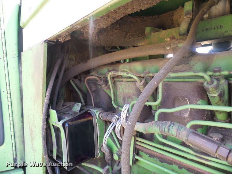 image for item DD6041 1973 John Deere 4430 tractor
