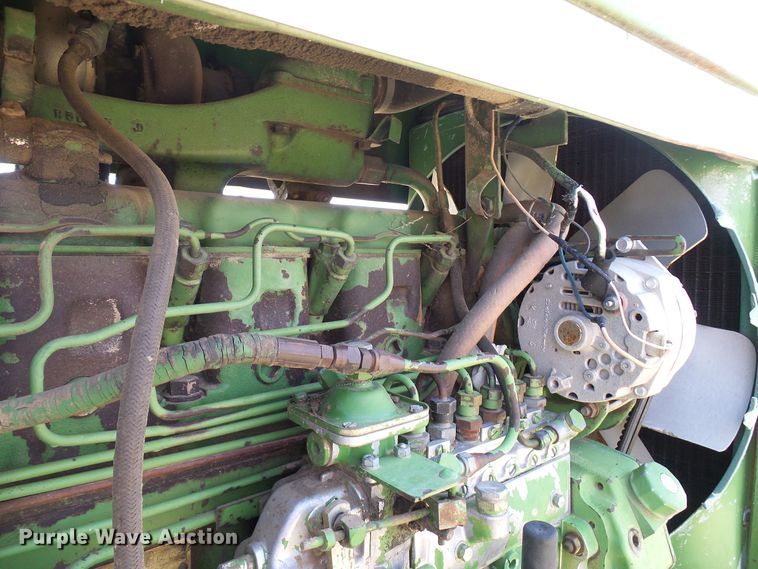 image for item DD6041 1973 John Deere 4430 tractor